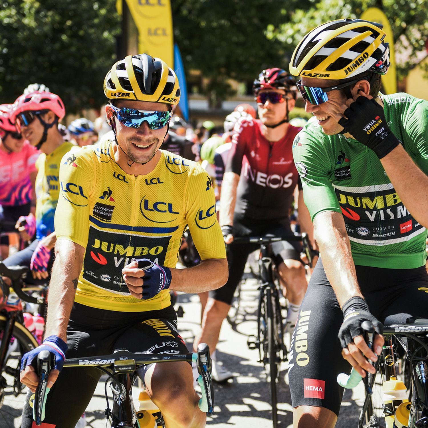 Leto 2020: Roglič in van Aert sta nosila rumeno in zeleno majico na Dirki po Dofineji. Prvi je ni končal, drugi je pripeljal zeleno majico do konca. Sta lahko oba uspešna na Touru 2022?