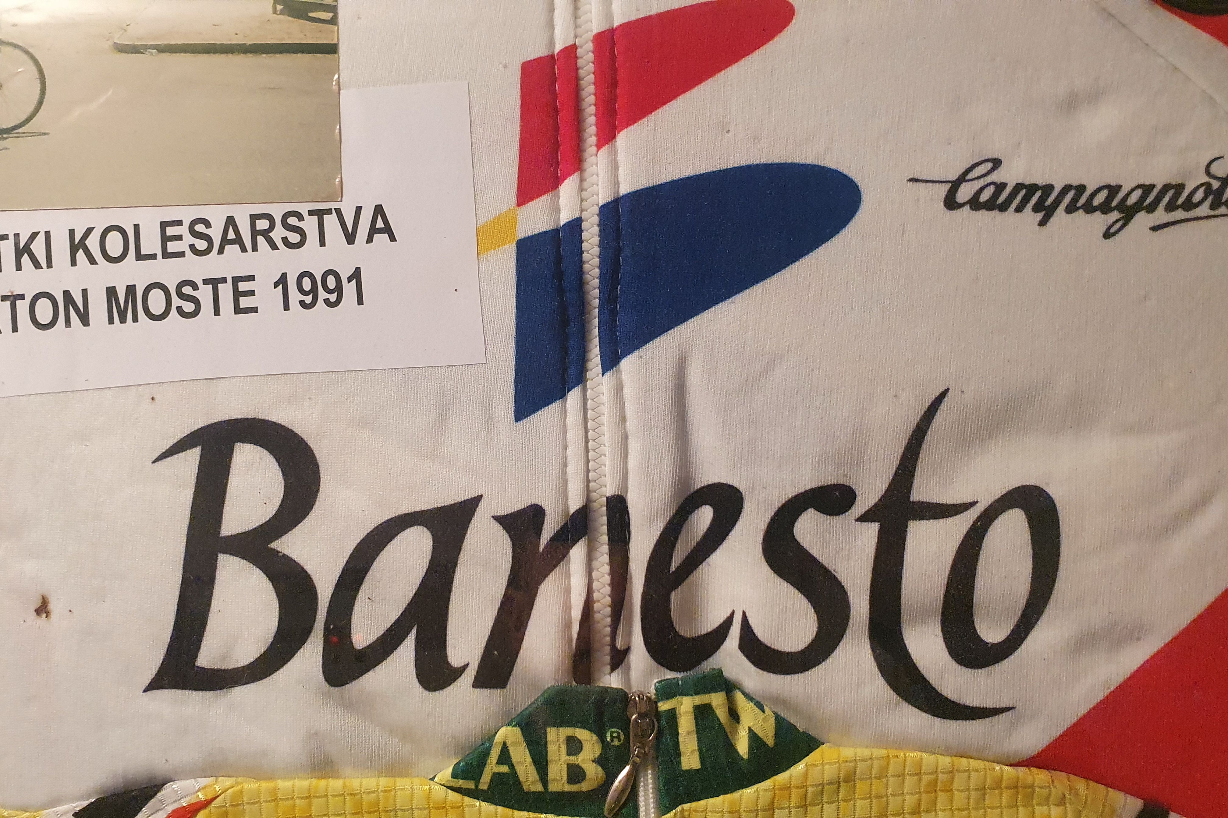 Kolesarsko kariero je začel v legendarnem Banestovem dresu.